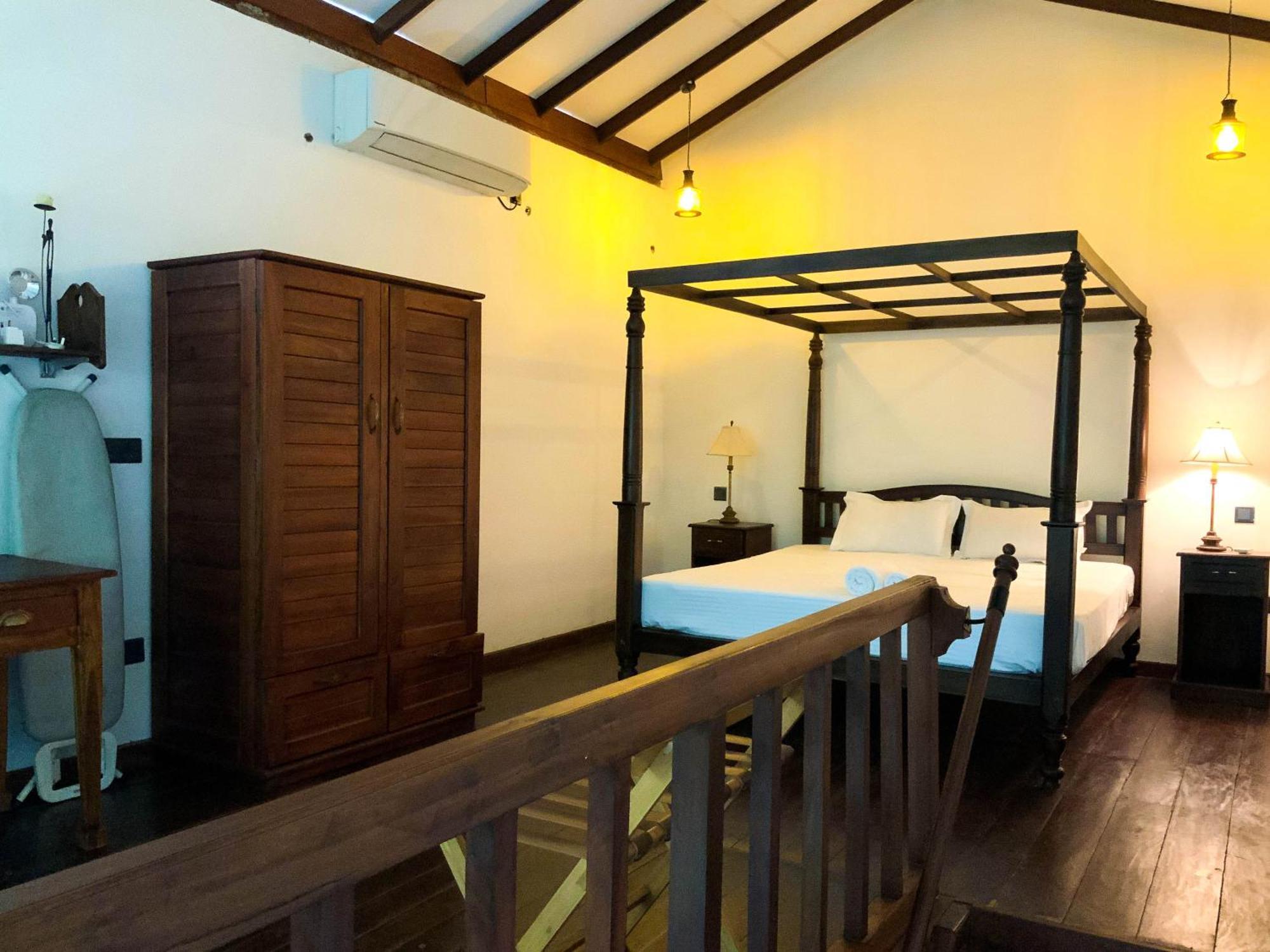 آهانغاما Headman House Antique Villa - A Seaside Royal Stay المظهر الخارجي الصورة