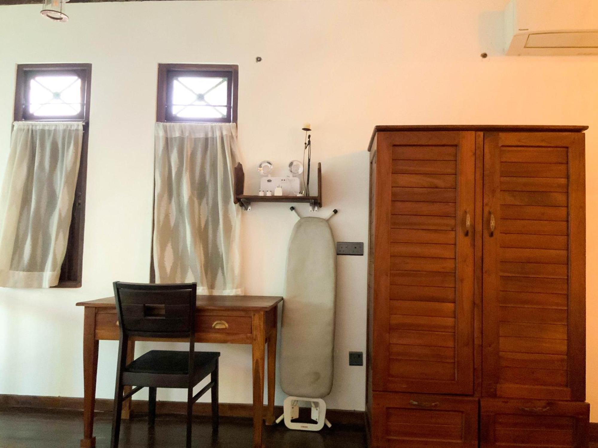 آهانغاما Headman House Antique Villa - A Seaside Royal Stay المظهر الخارجي الصورة
