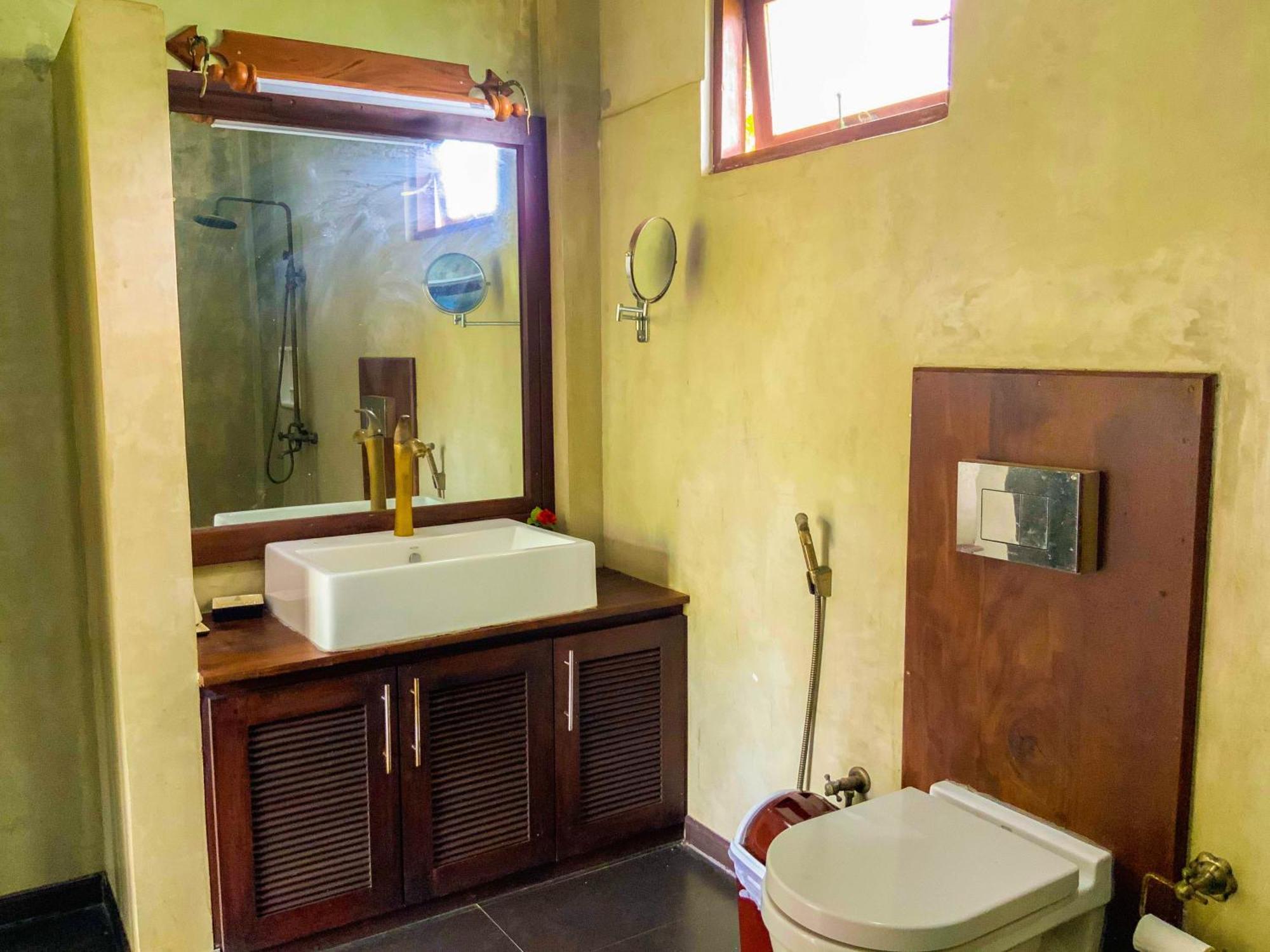 آهانغاما Headman House Antique Villa - A Seaside Royal Stay المظهر الخارجي الصورة