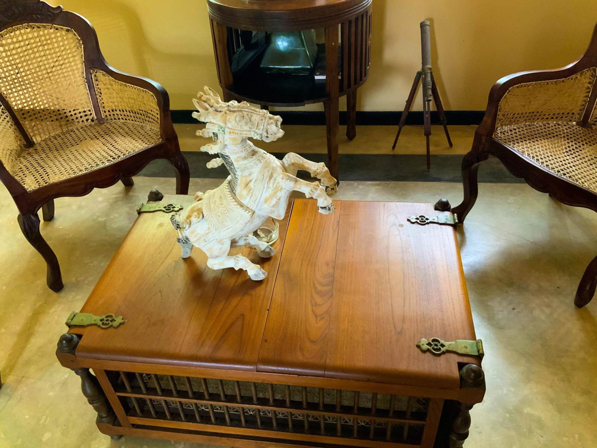 آهانغاما Headman House Antique Villa - A Seaside Royal Stay المظهر الخارجي الصورة